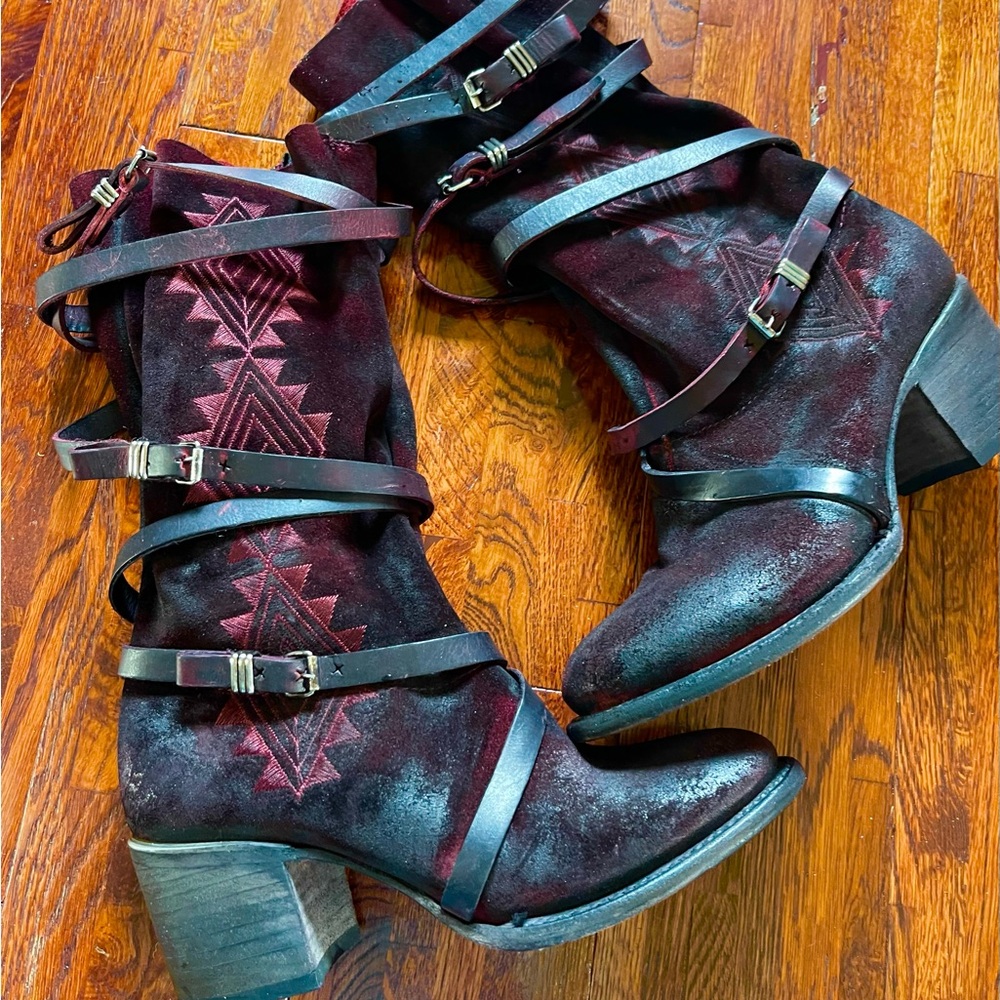 Freebird by Steven ℂ𝕆𝕃𝕀ℕ Heeled Boots